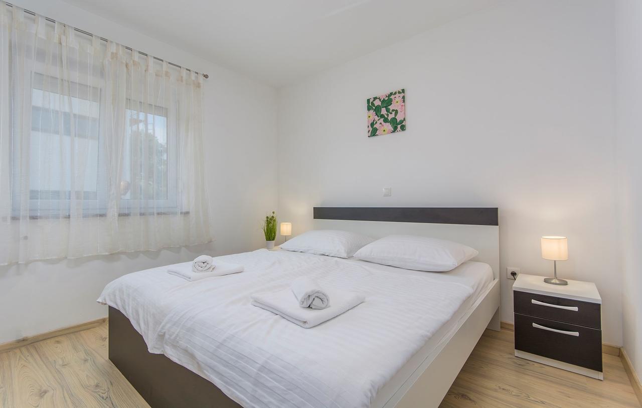 Silver Holiday House Vrvari Exterior photo