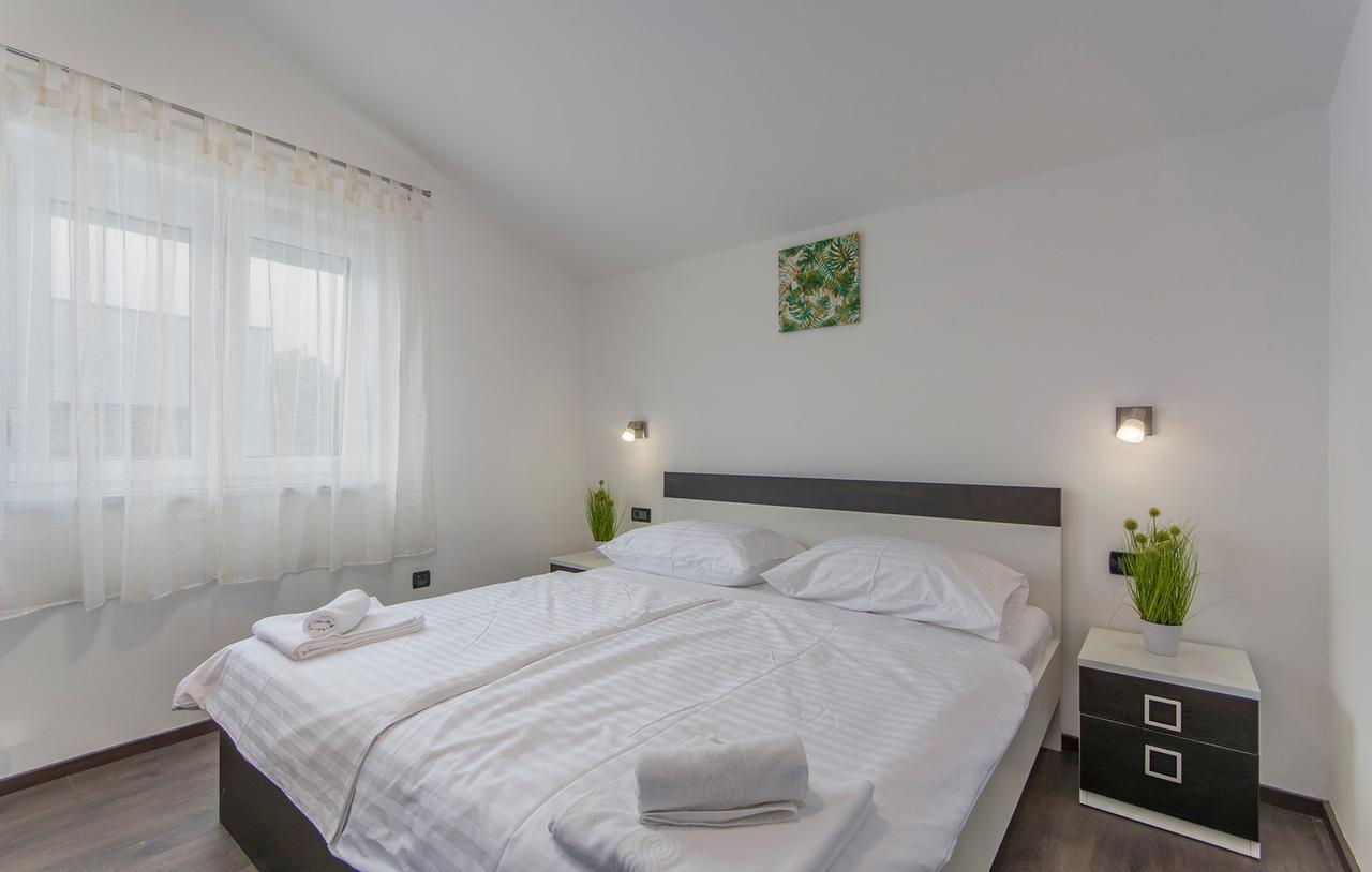 Silver Holiday House Vrvari Exterior photo